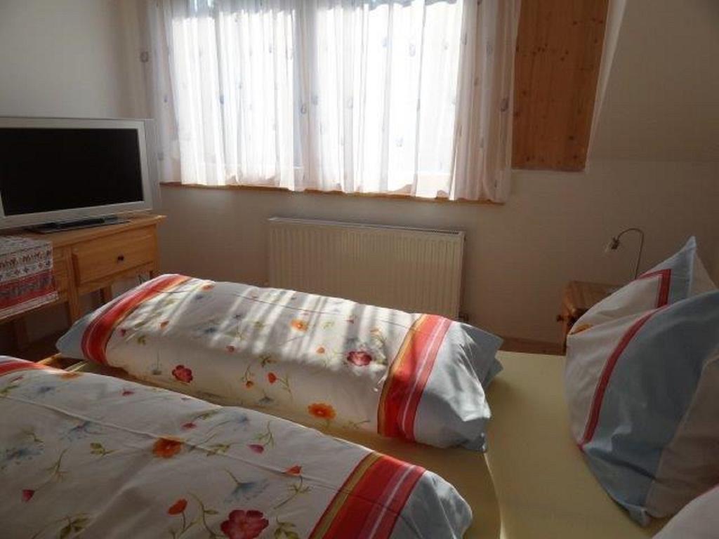 Apartments Blaschegg Im Zentrum Altmuenster Room photo